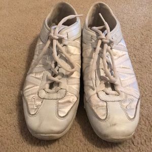 NFINITY white cheer shoes w/ case